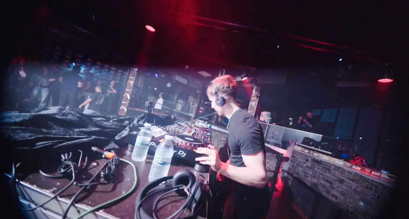 YITRAX live